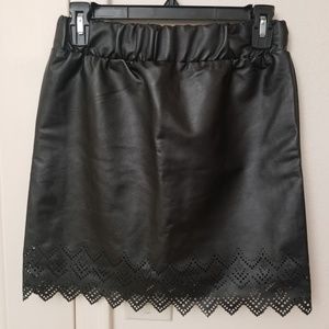 Socialite Black Faux Leather Detail Mini Skirt